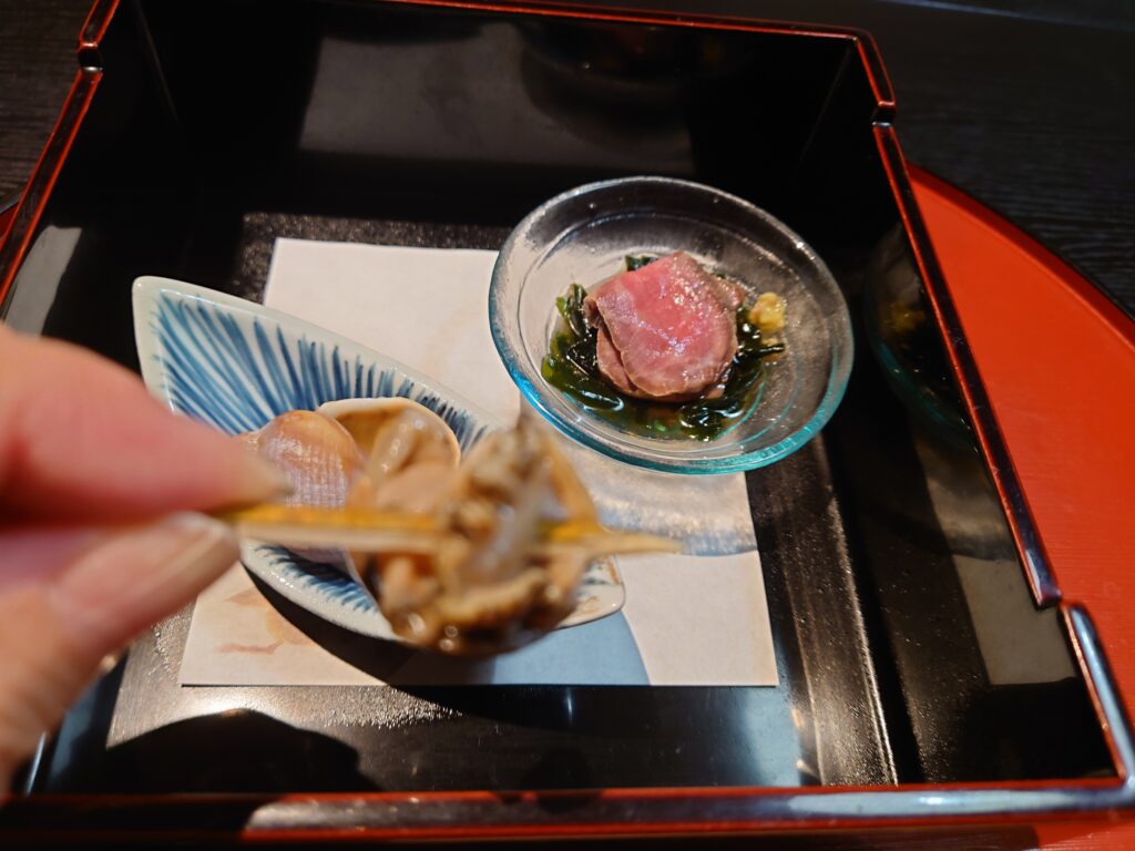 千葉市の日本料理・和か葉のコース料理小鉢のつぶ貝