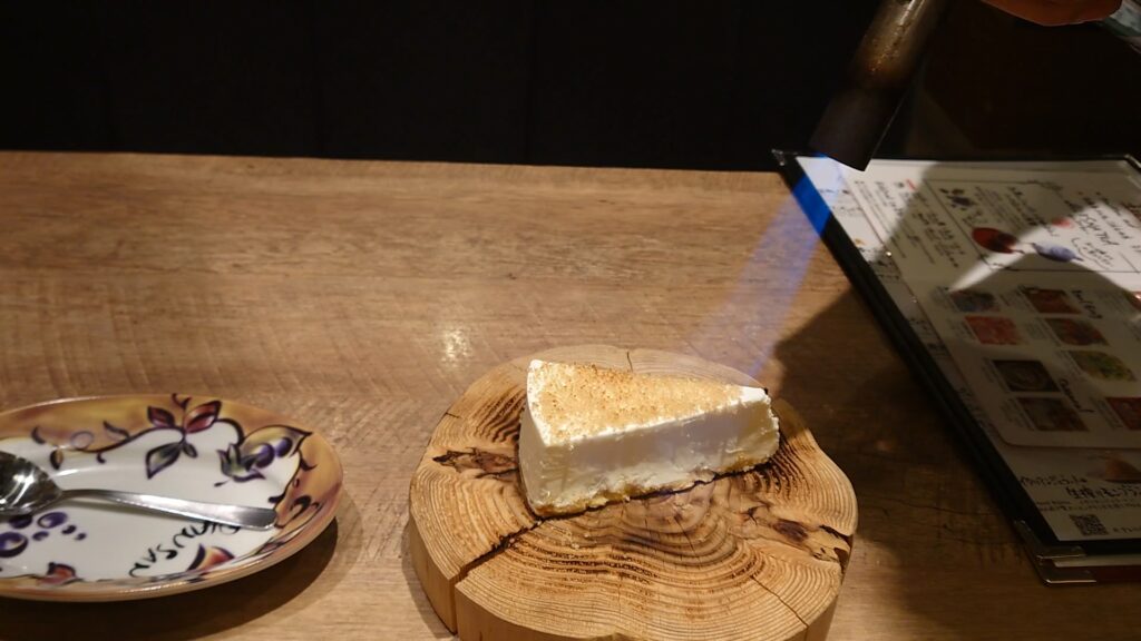 Italian Kitchen VANSAN （バンサン）千葉中央Mio店の炙りチーズケーキ
