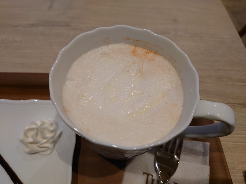 タリーズコーヒー ＆TEAの練乳苺ルイボス ロイヤルミルクティー