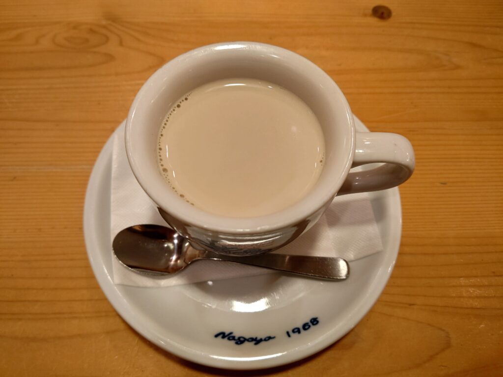 コメダ珈琲店のミルクコーヒー