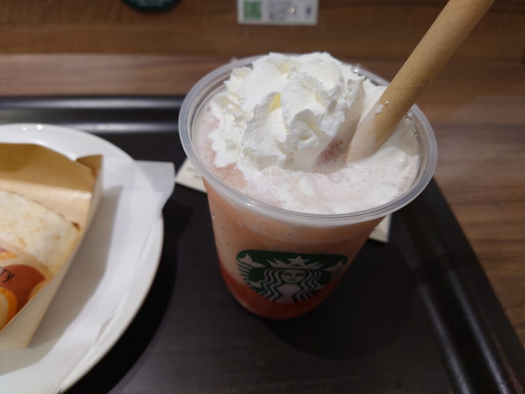 スタバ新作ラブ & ピーチフラペチーノ