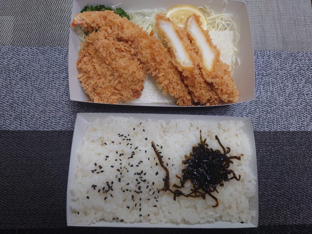 とんかつ和幸の盛合わせ弁当「かえで」