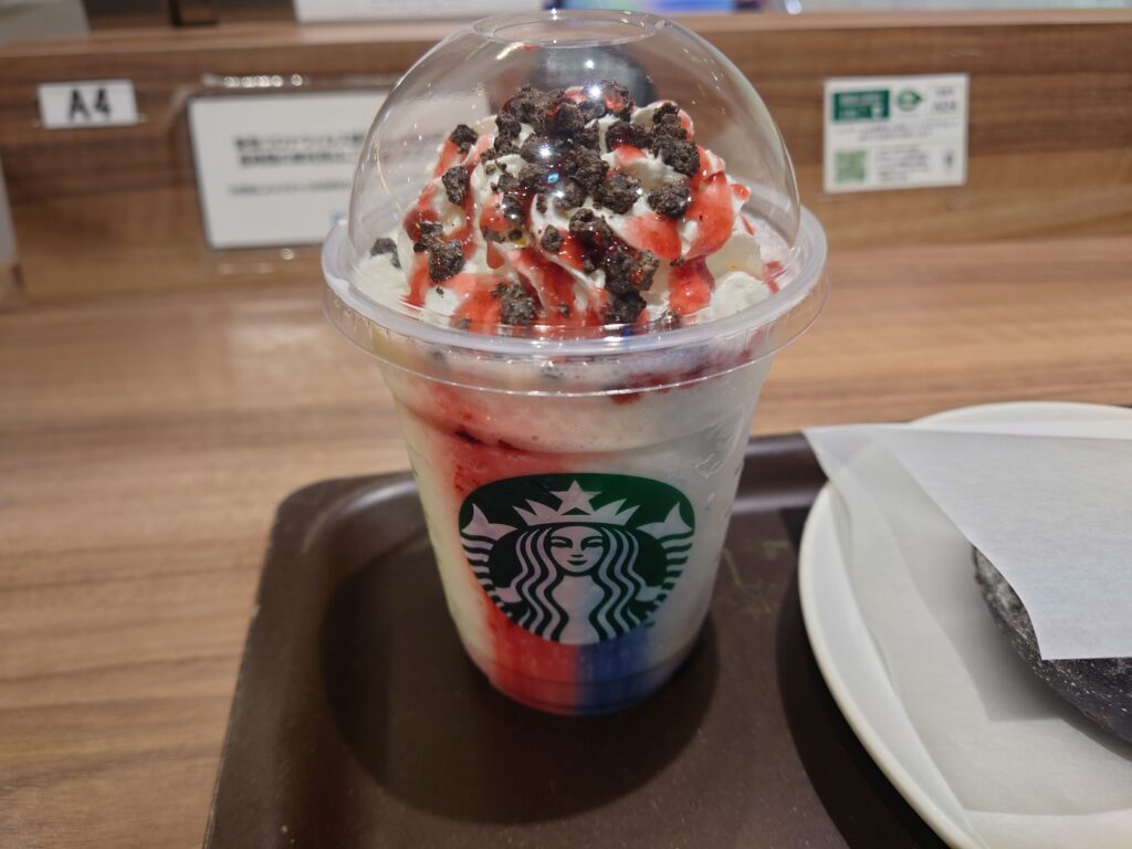 スタバ新作メラメーラフラペチーノ