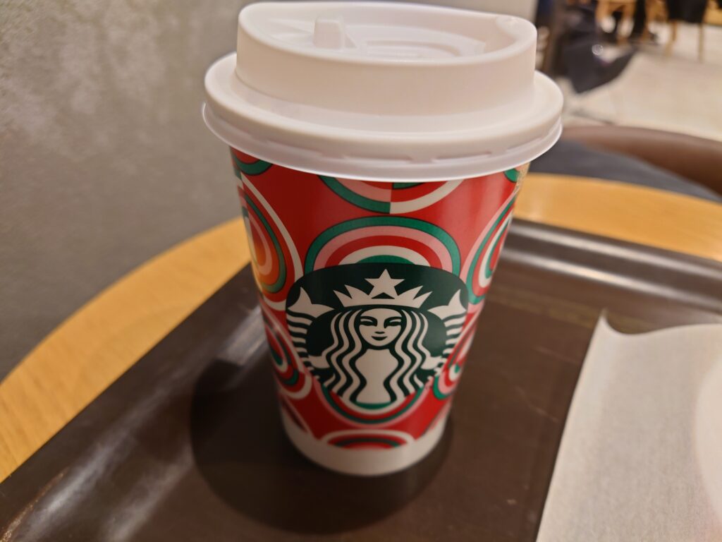 スタバのジンジャーブレッドラテ