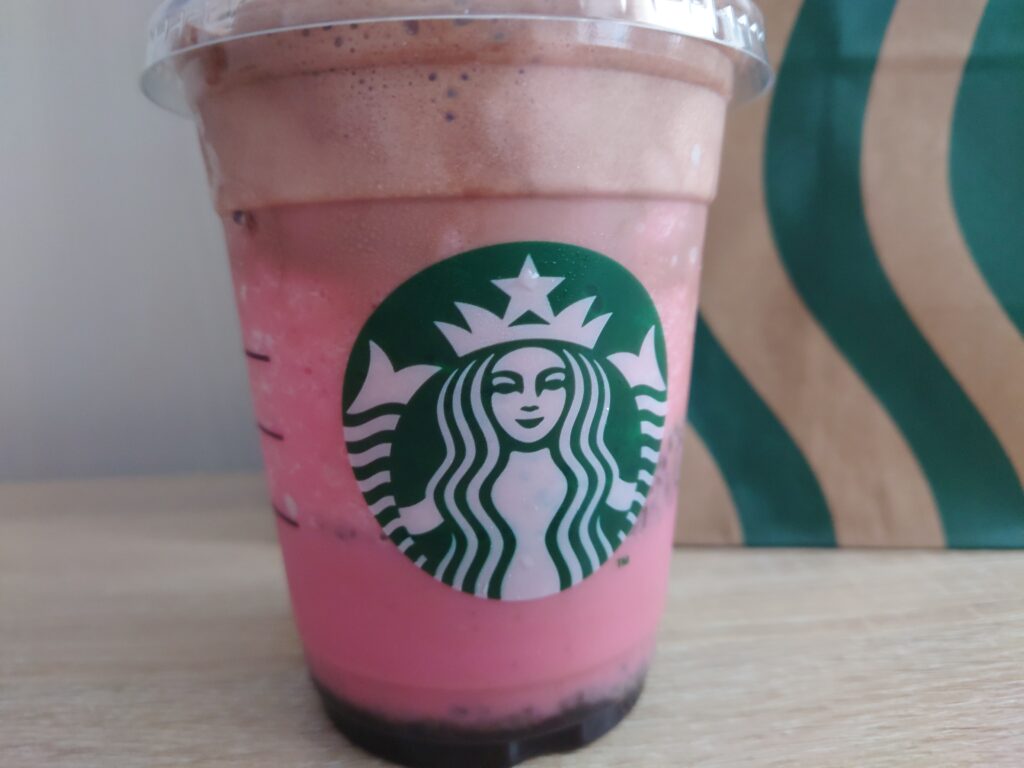 スタバ新作ルビー ショコラ シンフォニー フラペチーノ