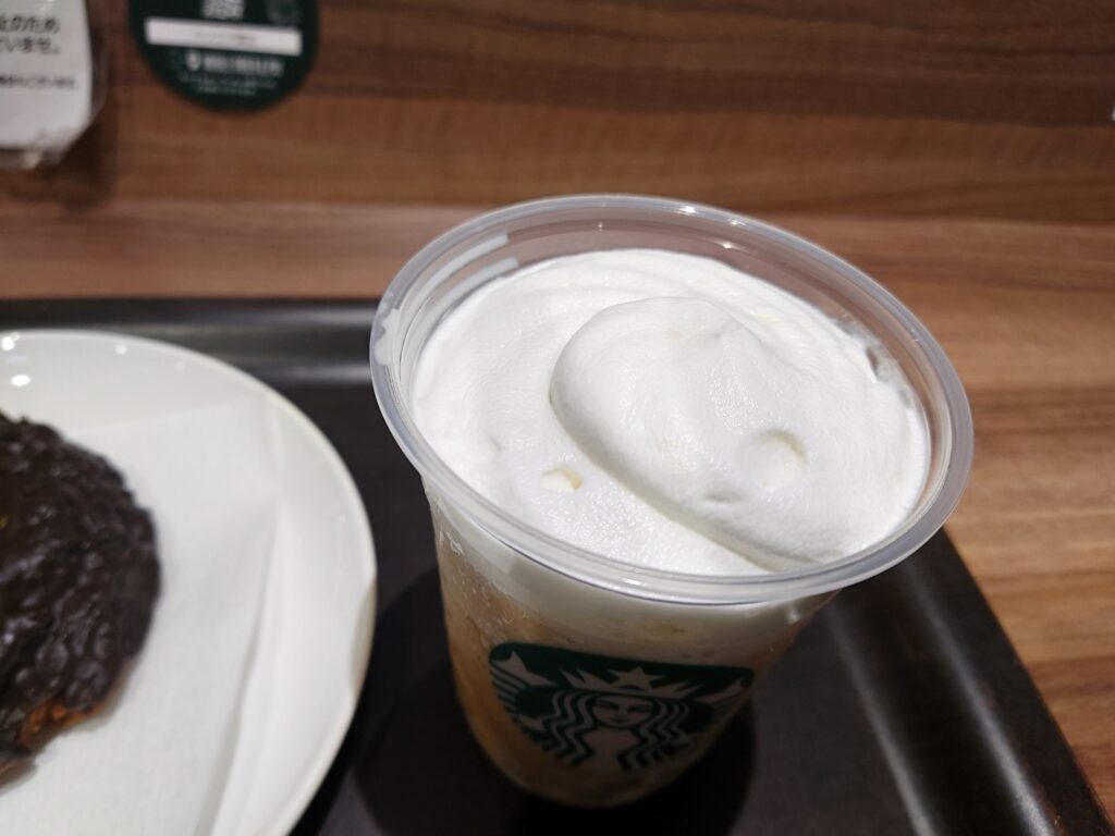 スタバ新作マスカット アールグレイ フローズン ティー